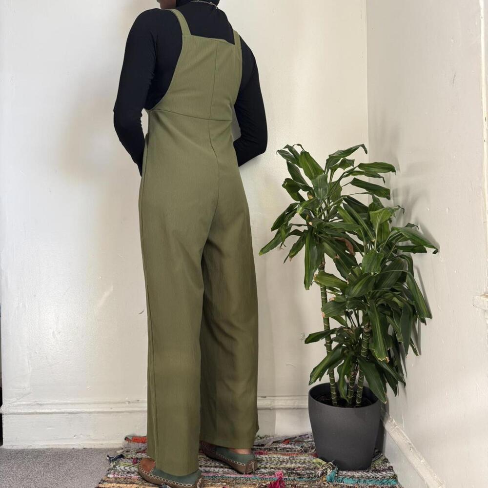 Sage Olive Wide-Leg Pinafore Jumpsuit - Size L‎ - Picture 5 of 7